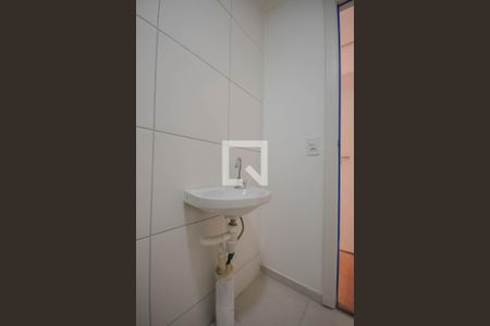 Banheiro de kitnet/studio para alugar com 1 quarto, 37m² em São Cristóvão, Rio de Janeiro