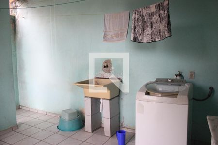 Casa à venda com 128m², 3 quartos e 2 vagasLavanderia