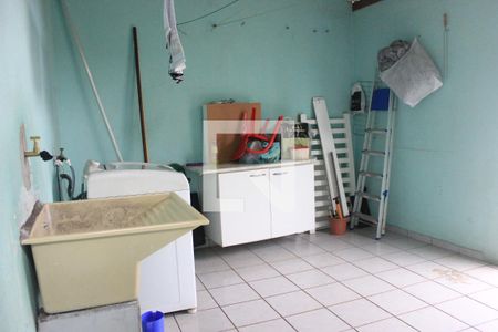 Casa à venda com 128m², 3 quartos e 2 vagasLavanderia