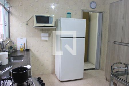 Casa à venda com 128m², 3 quartos e 2 vagasCozinha