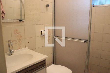 Casa à venda com 128m², 3 quartos e 2 vagasBanheiro 