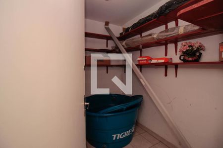 Casa à venda com 110m², 3 quartos e 3 vagasQuarto de Serviço