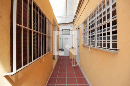 Casa à venda com 110m², 3 quartos e 3 vagasCorredor