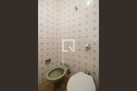 Casa à venda com 110m², 3 quartos e 3 vagasBanheiro