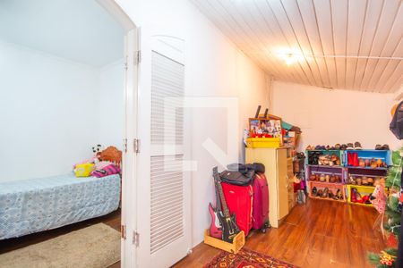 Casa à venda com 280m², 5 quartos e 2 vagas Casa à venda com 280m², 5 quartos e 2 vagasCloset do Quarto 4