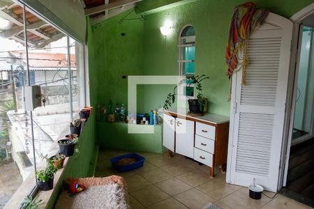 Casa à venda com 280m², 5 quartos e 2 vagas Casa à venda com 280m², 5 quartos e 2 vagasSacada