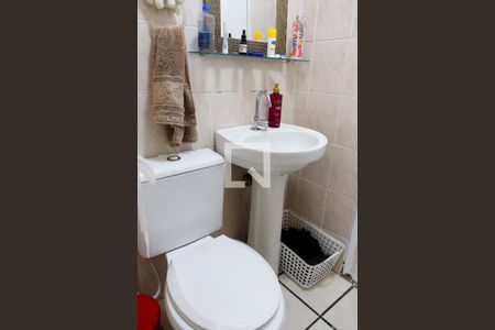 Casa à venda com 280m², 5 quartos e 2 vagas Casa à venda com 280m², 5 quartos e 2 vagasBanheiro