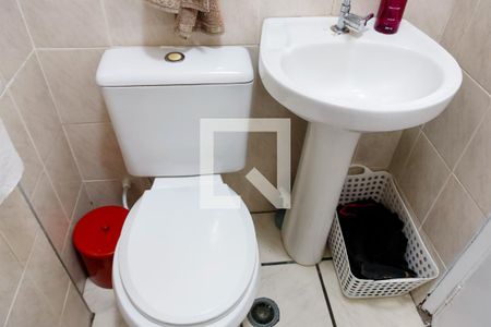 Casa à venda com 280m², 5 quartos e 2 vagas Casa à venda com 280m², 5 quartos e 2 vagasBanheiro