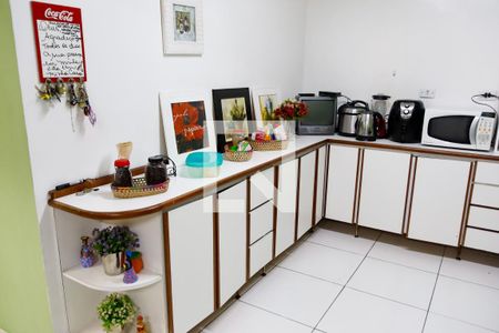 Casa à venda com 280m², 5 quartos e 2 vagas Casa à venda com 280m², 5 quartos e 2 vagascozinha