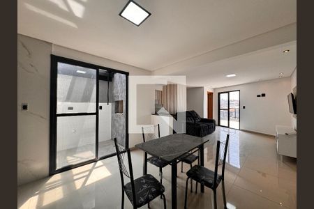 Casa à venda com 130m², 2 quartos e 4 vagas Casa à venda com 130m², 2 quartos e 4 vagasCozinha
