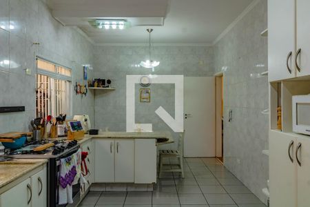Casa à venda com 594m², 3 quartos e 8 vagas Casa à venda com 594m², 3 quartos e 8 vagasCozinha