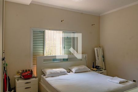 Casa à venda com 594m², 3 quartos e 8 vagas Casa à venda com 594m², 3 quartos e 8 vagasQuarto