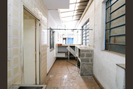 Casa à venda com 183m², 2 quartos e 1 vagaÁrea de Serviço