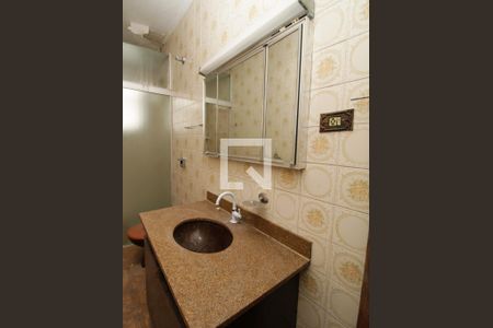 Casa à venda com 183m², 2 quartos e 1 vagaBanheiro