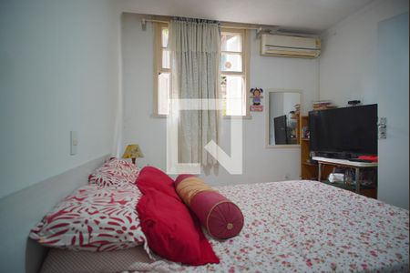 Casa à venda com 165m², 5 quartos e 4 vagasQuarto 4