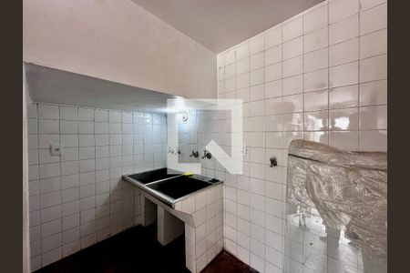 Casa à venda com 246m², 3 quartos e 3 vagas Casa à venda com 246m², 3 quartos e 3 vagasÁrea de Serviço