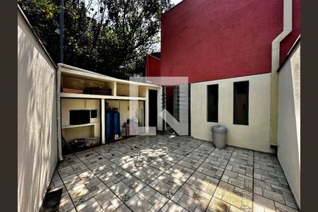 Casa à venda com 246m², 3 quartos e 3 vagas Casa à venda com 246m², 3 quartos e 3 vagasQuintal de Serviço