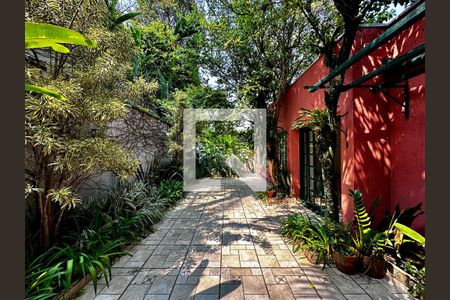 Casa à venda com 246m², 3 quartos e 3 vagas Casa à venda com 246m², 3 quartos e 3 vagasVaranda ' Sala