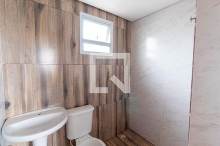 Apartamento para alugar com 43m², 2 quartos e sem vaga Apartamento para alugar com 43m², 2 quartos e sem vagaBanheiro