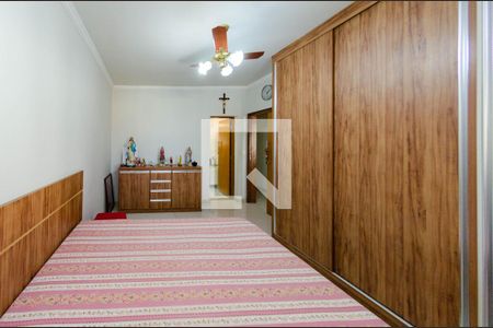 Casa à venda com 400m², 3 quartos e 6 vagas Casa à venda com 400m², 3 quartos e 6 vagasSuíte