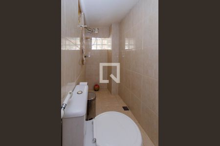 Casa à venda com 400m², 3 quartos e 6 vagas Casa à venda com 400m², 3 quartos e 6 vagasBanheiro de serviço