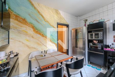 Apartamento à venda com 138m², 4 quartos e sem vagaCozinha