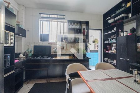 Apartamento à venda com 138m², 4 quartos e sem vagaCozinha