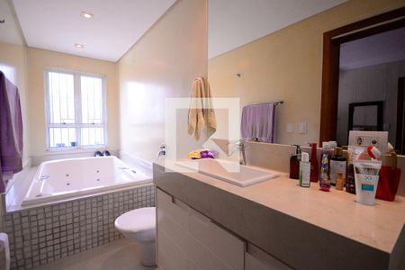 Casa à venda com 190m², 5 quartos e 1 vaga Casa à venda com 190m², 5 quartos e 1 vagaBanheiro do Quarto 3