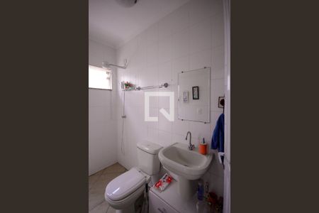 Casa à venda com 190m², 5 quartos e 1 vaga Casa à venda com 190m², 5 quartos e 1 vagaEdicula - Banheiro do Quarto