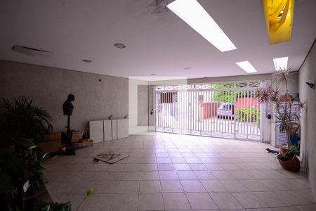 Casa à venda com 190m², 5 quartos e 1 vaga Casa à venda com 190m², 5 quartos e 1 vagaGaragem