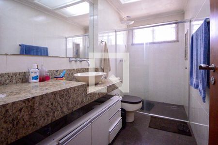 Casa à venda com 190m², 5 quartos e 1 vaga Casa à venda com 190m², 5 quartos e 1 vagaBanheiro Social