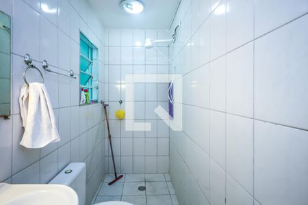 Casa à venda com 100m², 1 quarto e 1 vaga Casa à venda com 100m², 1 quarto e 1 vagaBanheiro