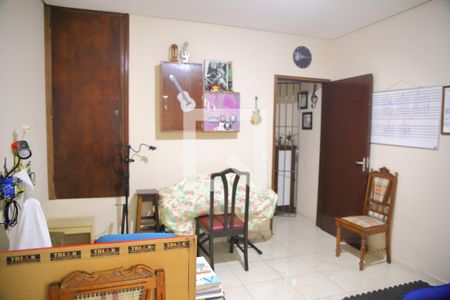 Casa à venda com 120m², 2 quartos e 2 vagasQuarto da Edícula
