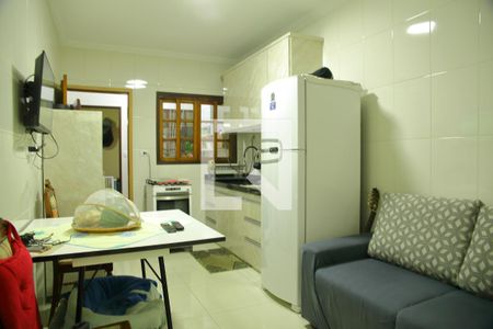 Casa à venda com 120m², 2 quartos e 2 vagasCozinha