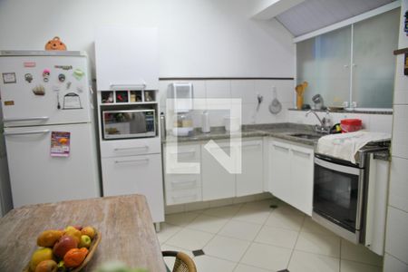 Casa à venda com 128m², 3 quartos e 2 vagasCozinha