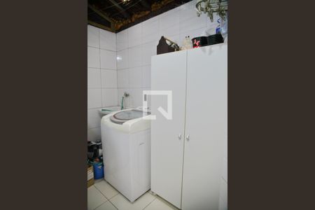 Casa à venda com 128m², 3 quartos e 2 vagasÁrea de Serviço