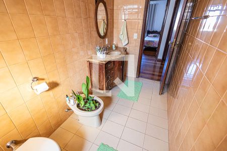 Apartamento à venda com 270m², 4 quartos e 3 vagas Apartamento à venda com 270m², 4 quartos e 3 vagasBanheiro