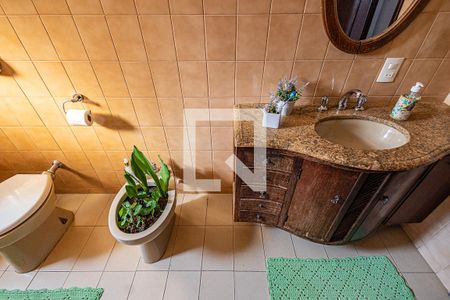 Apartamento à venda com 270m², 4 quartos e 3 vagas Apartamento à venda com 270m², 4 quartos e 3 vagasBanheiro