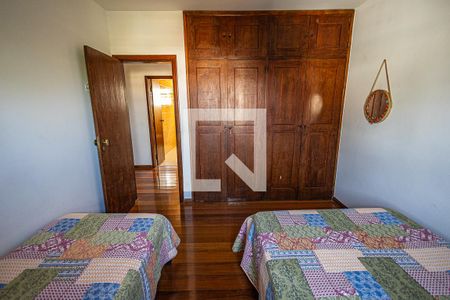 Apartamento à venda com 270m², 4 quartos e 3 vagas Apartamento à venda com 270m², 4 quartos e 3 vagasQuarto 3