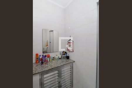 Casa à venda com 185m², 4 quartos e 2 vagasBanheiro da Suíte