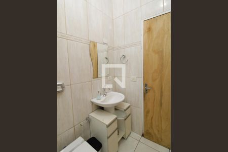 Casa à venda com 185m², 4 quartos e 2 vagasBanheiro 3