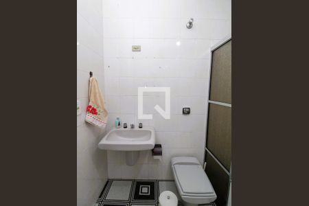 Casa à venda com 185m², 4 quartos e 2 vagasBanheiro da Suíte