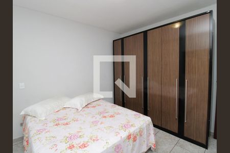 Casa à venda com 185m², 4 quartos e 2 vagasQuarto 2
