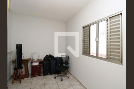 Casa à venda com 185m², 4 quartos e 2 vagasQuarto 3