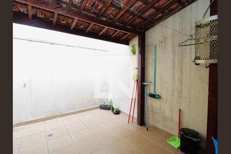 Casa à venda com 185m², 4 quartos e 2 vagasÁrea de Serviço