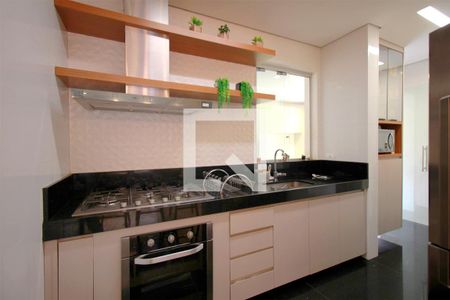 Apartamento à venda com 240m², 3 quartos e 3 vagasCozinha