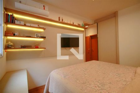 Apartamento à venda com 240m², 3 quartos e 3 vagasSuite