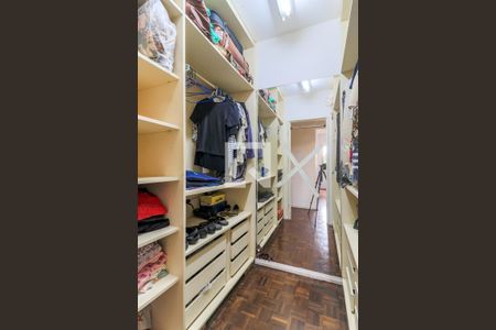 Apartamento para alugar com 115m², 3 quartos e 1 vaga Apartamento para alugar com 115m², 3 quartos e 1 vagaCloset da Suíte