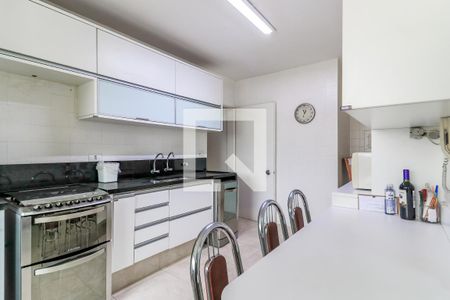 Apartamento para alugar com 115m², 3 quartos e 1 vaga Apartamento para alugar com 115m², 3 quartos e 1 vagaCozinha