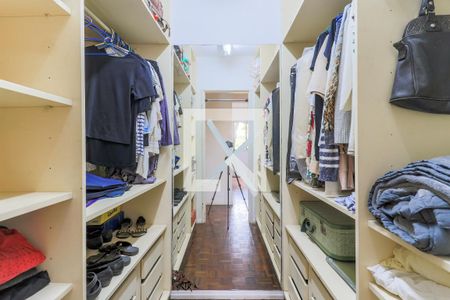 Apartamento para alugar com 115m², 3 quartos e 1 vaga Apartamento para alugar com 115m², 3 quartos e 1 vagaCloset da Suíte